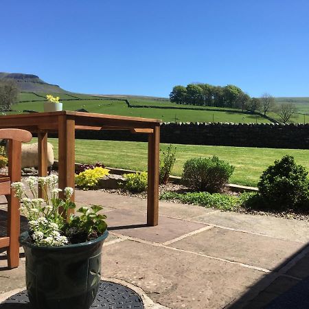 Broad Croft House Bed & Breakfast Horton in Ribblesdale Bagian luar foto